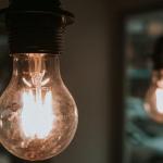 Wybija bezpieczniki - co sprawdzić? Najczęstsze przyczyny i szybka diagnostyka w domu