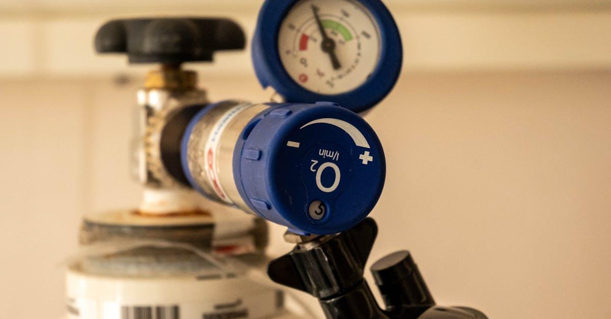 Czujniki zalania i gazu – czy warto? Praktyczny poradnik bezpieczeństwa w domu