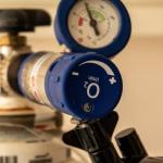 Czujniki zalania i gazu – czy warto? Praktyczny poradnik bezpieczeństwa w domu